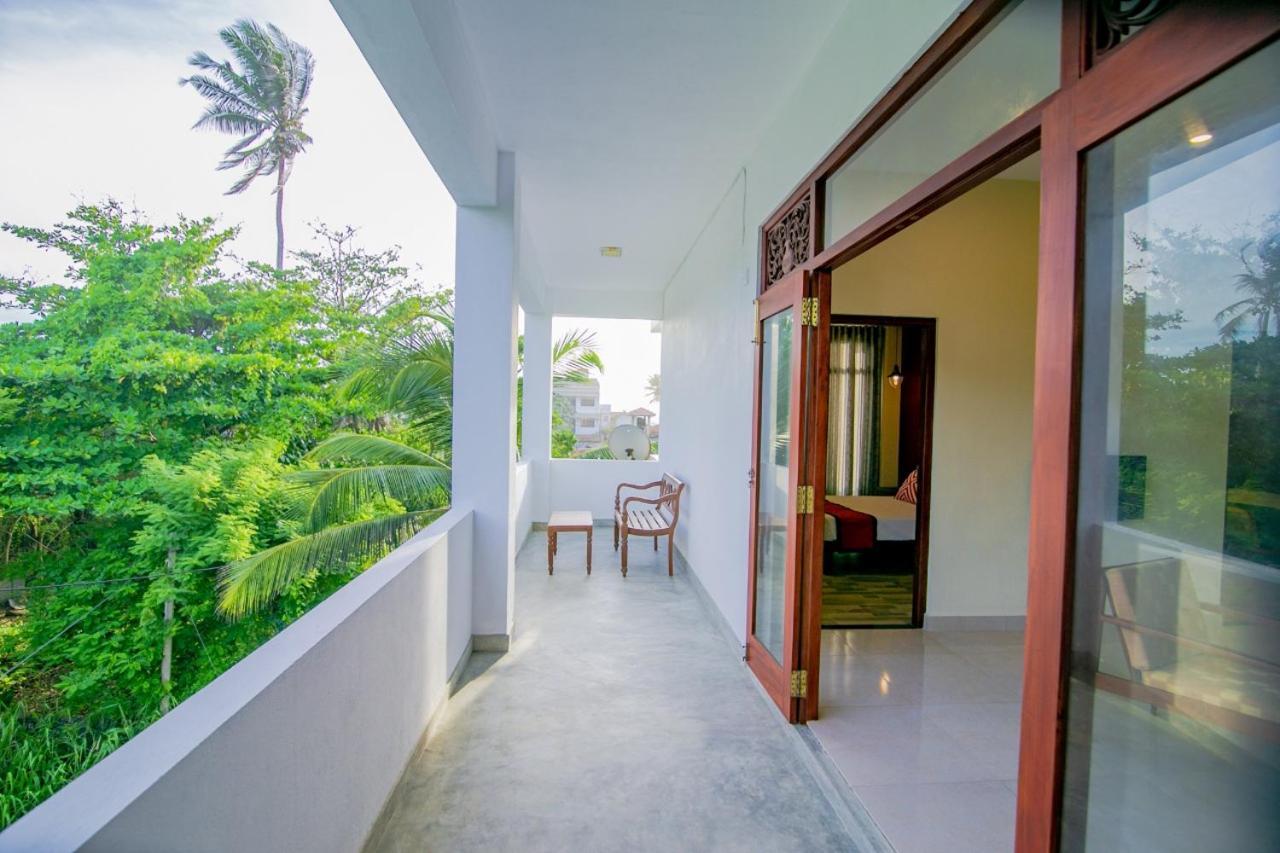 Athithi Villa Хиккадува Экстерьер фото