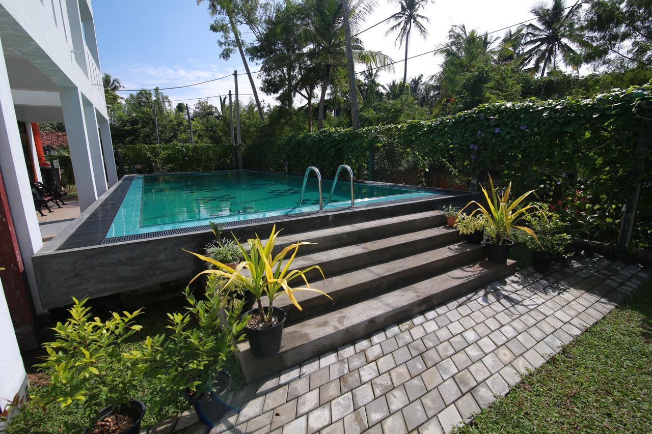 Athithi Villa Хиккадува Экстерьер фото