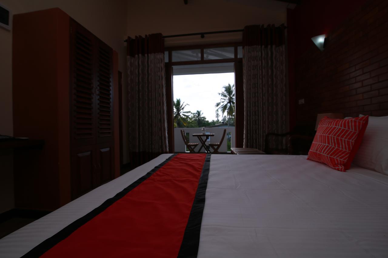 Athithi Villa Хиккадува Экстерьер фото